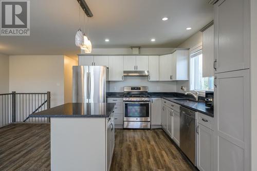 8265 Peter Road, Prince George, BC - Indoor Photo Showing Kitchen With Upgraded Kitchen