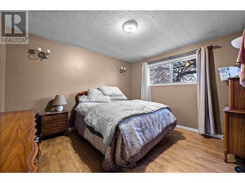 1898 Parkcrest Avenue, Kamloops, BC - Indoor Photo Showing Bedroom