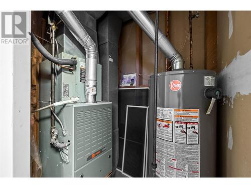 1898 Parkcrest Avenue, Kamloops, BC - Indoor Photo Showing Basement