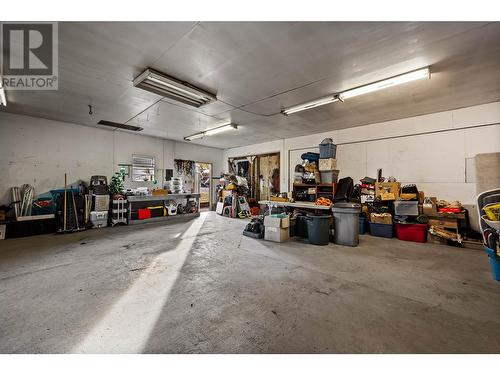 1898 Parkcrest Avenue, Kamloops, BC - Indoor Photo Showing Garage