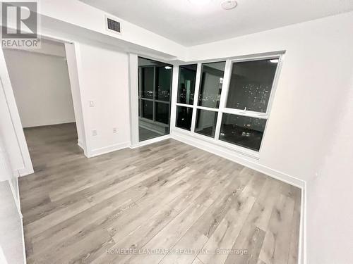 2121 - 585 Bloor Street E, Toronto, ON -  Photo Showing Other Room