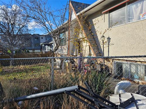 425 Gahan Avenue, Penticton, BC - Outdoor