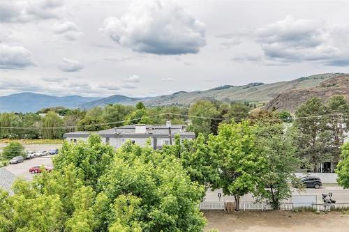 418-3409 28 Avenue, Vernon, BC - Outdoor With View