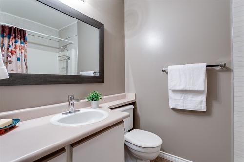 312-265 Snowsell Street, Kelowna, BC - Indoor Photo Showing Bathroom