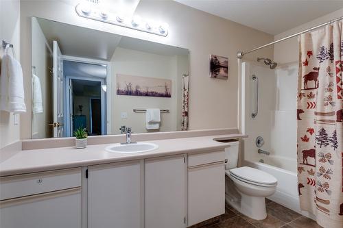 312-265 Snowsell Street, Kelowna, BC - Indoor Photo Showing Bathroom