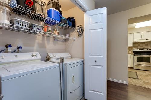 312-265 Snowsell Street, Kelowna, BC - Indoor Photo Showing Laundry Room