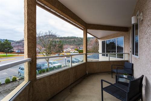 312-265 Snowsell Street, Kelowna, BC - Outdoor With Balcony With Exterior