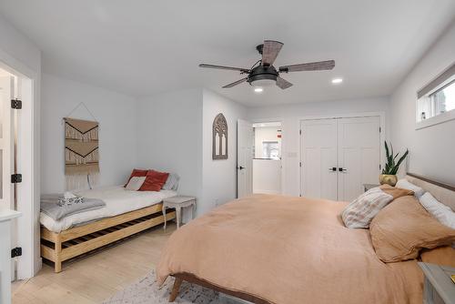 11527 Lang Court, Lake Country, BC - Indoor Photo Showing Bedroom