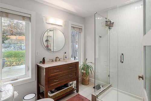 11527 Lang Court, Lake Country, BC - Indoor Photo Showing Bathroom