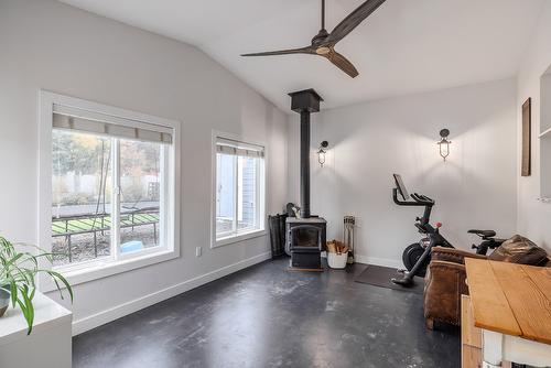 11527 Lang Court, Lake Country, BC - Indoor Photo Showing Gym Room