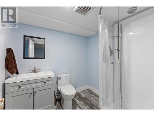 1572 Parkinson Road, West Kelowna, BC - Indoor Photo Showing Bathroom