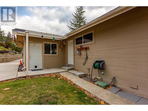 1572 Parkinson Road, West Kelowna, BC - Outdoor With Exterior