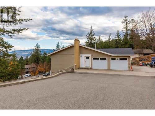 1572 Parkinson Road, West Kelowna, BC - Outdoor