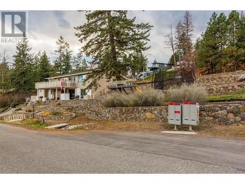 1572 Parkinson Road, West Kelowna, BC - Outdoor