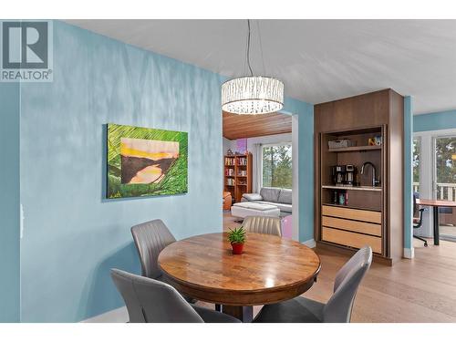 1572 Parkinson Road, West Kelowna, BC - Indoor Photo Showing Dining Room