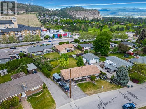 715 Glenburn Street, Kelowna, BC - Outdoor With View