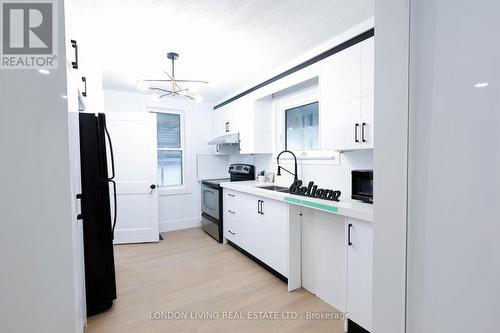 757 Fleet Street, London, ON - Indoor Photo Showing Kitchen