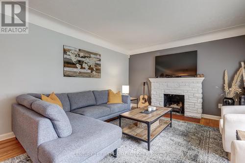 389 Mckeon Avenue, London, ON - Indoor Photo Showing Living Room With Fireplace