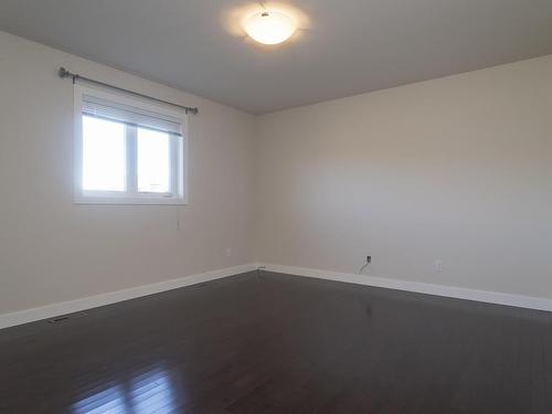 405 South Creek Square, Thunder Bay, ON - Indoor Photo Showing Other Room