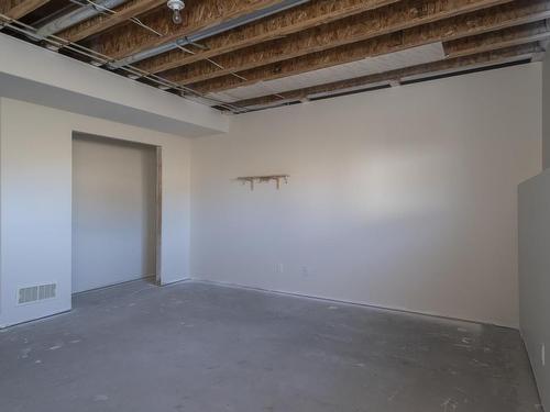 405 South Creek Square, Thunder Bay, ON - Indoor Photo Showing Basement