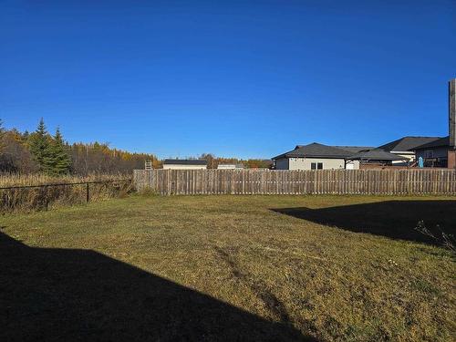 405 South Creek Square, Thunder Bay, ON - Outdoor