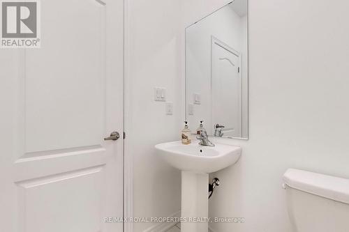 57 Decast Crescent, Markham, ON - Indoor Photo Showing Bathroom