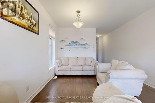 57 Decast Crescent, Markham, ON - Indoor Photo Showing Living Room