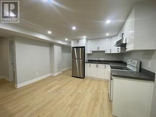 Lower - 153 Raymerville Drive, Markham, ON - Indoor Photo Showing Kitchen