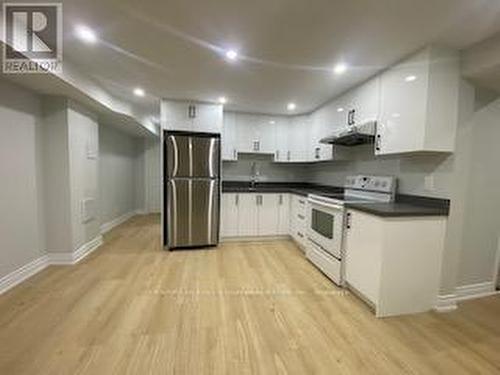 Lower - 153 Raymerville Drive, Markham, ON - Indoor Photo Showing Kitchen