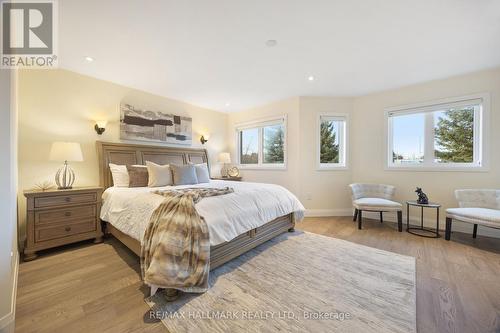 57 Brightsview Drive, Richmond Hill, ON - Indoor Photo Showing Bedroom