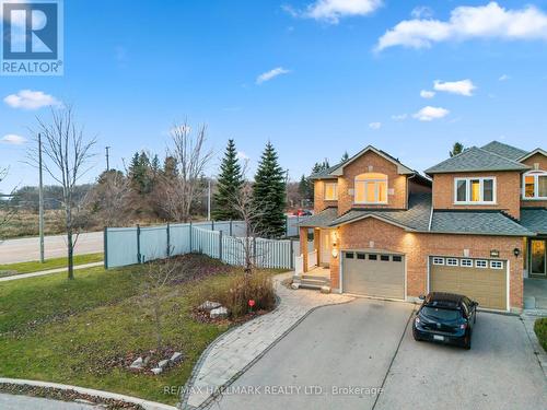 57 Brightsview Drive, Richmond Hill, ON - Outdoor