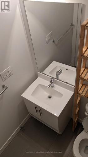 2325 - 165 Legion Road N, Toronto, ON - Indoor Photo Showing Bathroom