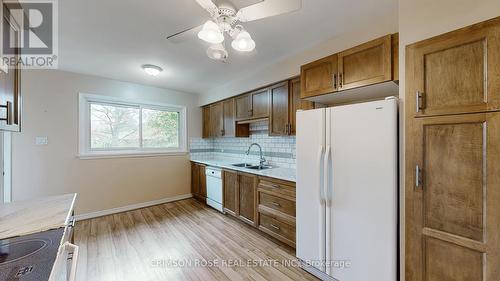 1517 Parkridge Road, Mississauga, ON - Indoor Photo Showing Kitchen With Double Sink