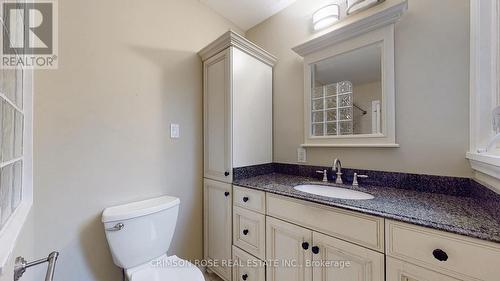 1517 Parkridge Road, Mississauga, ON - Indoor Photo Showing Bathroom