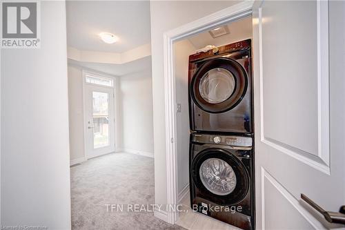 2 - 10 Birmingham Drive, Cambridge, ON - Indoor Photo Showing Laundry Room