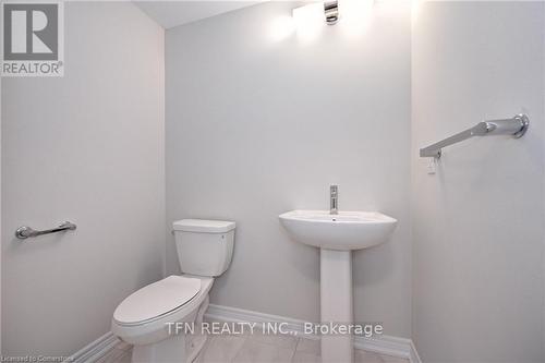 2 - 10 Birmingham Drive, Cambridge, ON - Indoor Photo Showing Bathroom