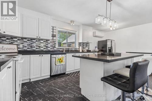 20527 Melbourne Road, Southwest Middlesex, ON - Indoor Photo Showing Kitchen