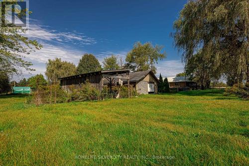 20527 Melbourne Road, Southwest Middlesex, ON - Outdoor