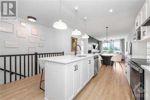 42 Riddell Street, Carleton Place, ON - Indoor Photo Showing Kitchen With Upgraded Kitchen