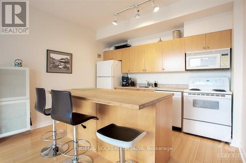 301 - 180 York Street, Ottawa, ON - Indoor Photo Showing Kitchen