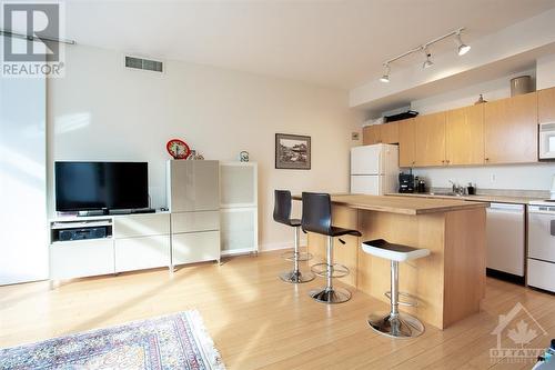 180 York Street Unit#301, Ottawa, ON - Indoor Photo Showing Kitchen