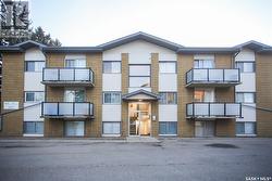 122 5 Columbia DRIVE  Saskatoon, SK S7K 1E3