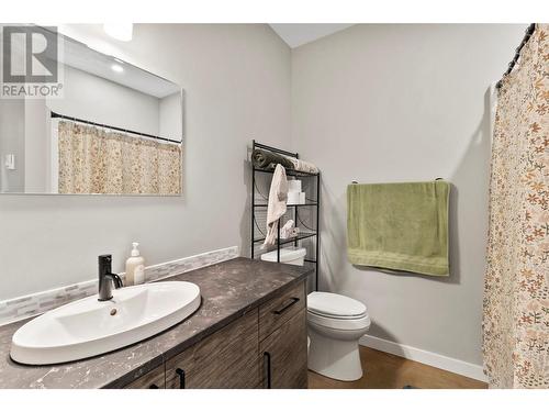 2173 Coldwater Drive, Kamloops, BC - Indoor Photo Showing Bathroom