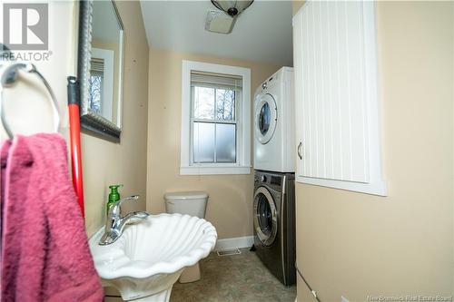 28 Chapman Road, Newcastle Creek, NB - Indoor Photo Showing Laundry Room