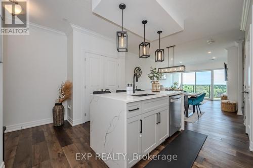 903 - 1880 Gordon Street, Guelph, ON - Indoor Photo Showing Kitchen With Upgraded Kitchen