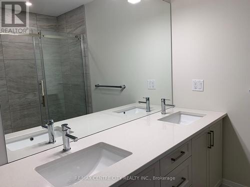 2305 Callingham Drive, London, ON - Indoor Photo Showing Bathroom