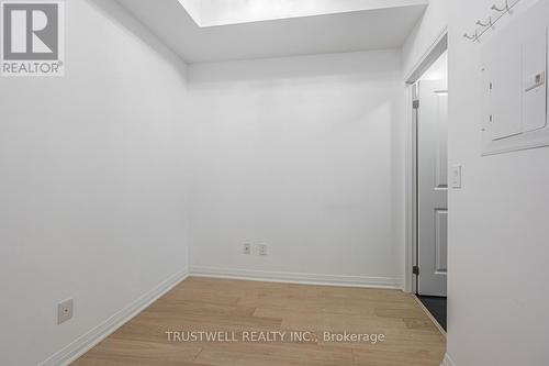 420 - 8 Mercer Street, Toronto, ON - Indoor Photo Showing Other Room