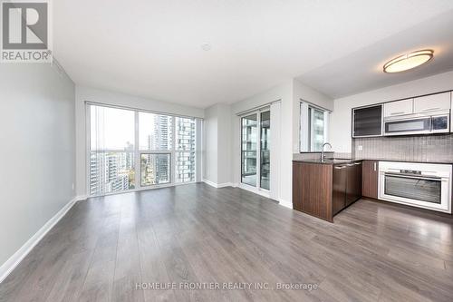 2005 - 5162 Yonge Street, Toronto, ON - Indoor Photo Showing Kitchen