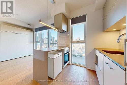 1811 - 15 Lower Jarvis Street, Toronto, ON - Indoor Photo Showing Kitchen