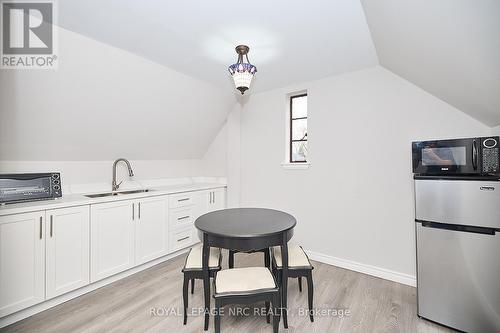 4980 Jepson Street, Niagara Falls (211 - Cherrywood), ON - Indoor Photo Showing Kitchen With Double Sink